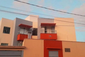 Apto novo, funcional, com vista para a serra